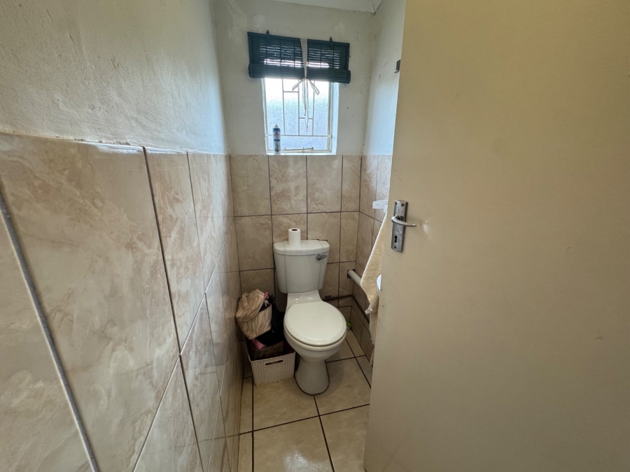 3 Bedroom Property for Sale in Roosheuwel North West